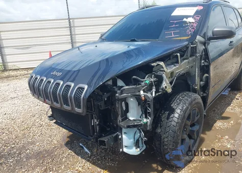 2016 Jeep Cherokee Trailhawk из США, поврежденный, VIN 1C4PJMBS4GW243691